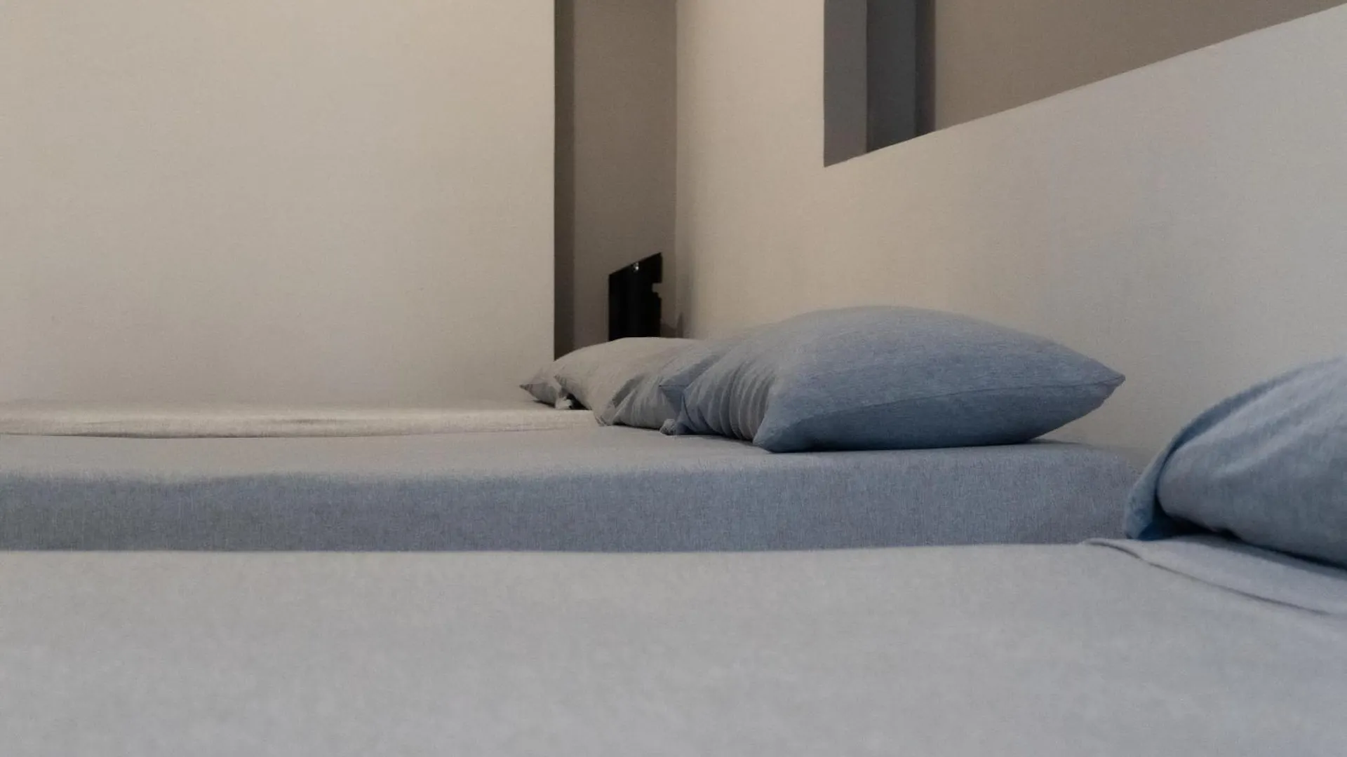 Infinity Suites Triple Room 101 contacts